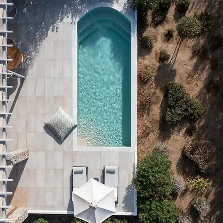 Isalos With Private Pool Villa *