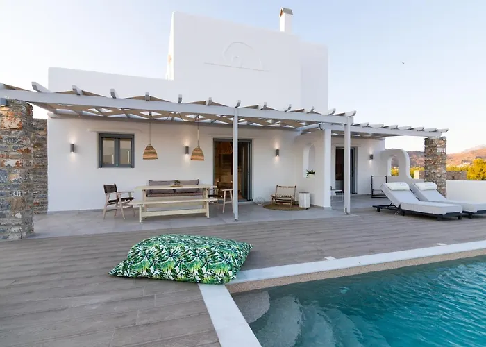 Isalos With Private Pool Villa *
