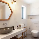 Isalos With Private Pool Villa *
