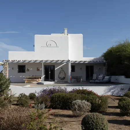 Villa Isalos With Private Pool Naxos City