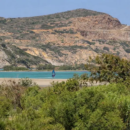 Isalos With Private Pool Naxos City