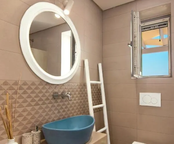 Villa Isalos With Private Pool *